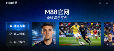 扑克牌散落在绿色赌桌桌面上的特写